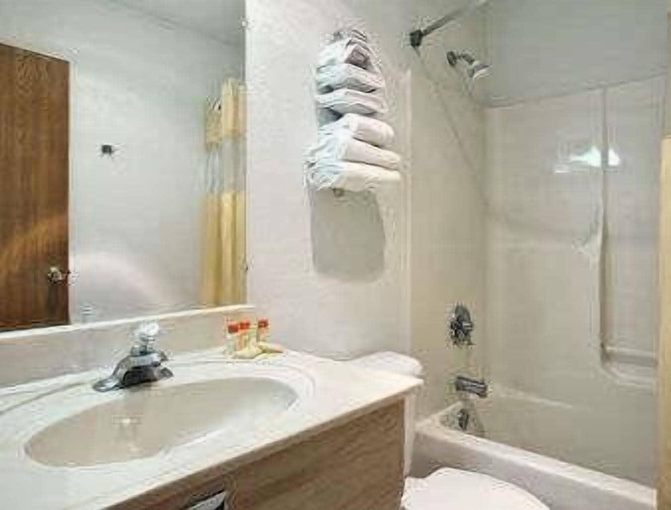Travelodge By Wyndham Waukegan Gurnee Phòng bức ảnh